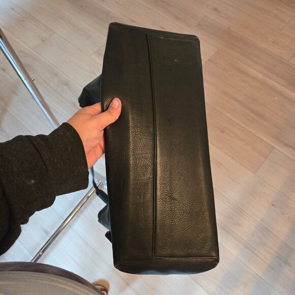 Spacious Coach NYC Borough Bag In Pebbled Black Leather - Ships next day - Picture 16 of 16